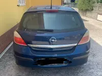 Usata Opel Astra 90 CV (66 kW) 2007 Bluazzurro Berlina