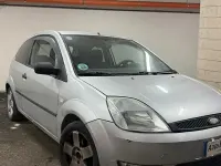 Usata Ford Fiesta 80 CV (58 kW) 2003 Grigio Utilitaria