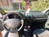 Usata Renault Clio II 65 CV (47 kW) 2002 Grigio Utilitaria