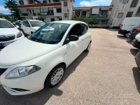 Usata Lancia Ypsilon 69 CV (50 kW) 2016 Bianco Utilitaria