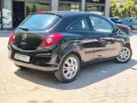 Usata Opel Corsa 80 CV (58 kW) 2007 Nero Utilitaria