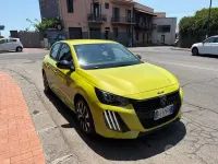 Usata Peugeot 208 Style 101 CV (74 kW) 2025 Giallo Utilitaria