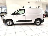Usata Fiat Doblò 102 CV (75 kW) 2023 Bianco Monovolume