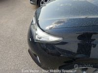 Usata Toyota Auris Touring Sports Lounge 136 CV (100 kW) 2015 Nero Station wagon