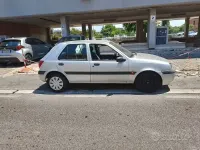 Usata Ford Fiesta Ghia 80 CV (58 kW) 2002 Grigio Utilitaria
