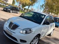 Usata Lancia Ypsilon 75 CV (55 kW) 2011 Bianco Utilitaria