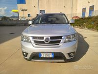 Usata Fiat Freemont 140 CV (102 kW) 2011 Grigio SUV