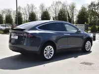 Usata Tesla Model X 503 kW (685 CV) 2017 Grigio scuro met SUV