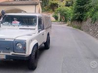 Usado Land Rover Defender 122 CV (89 kW) 2006 Blanco SUV
