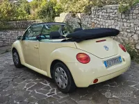 Usata VW New Beetle 75 CV (55 kW) 2003 Giallo Utilitaria