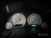 Usata Jeep Cherokee 80 CV (58 kW) 2004 Grigio SUV