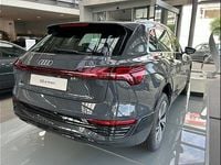 Usata Audi Q8 e-tron Ambiente 250 kW (340 CV) 2023 Grigio SUV
