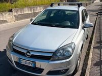 Usata Opel Astra 101 CV (74 kW) 2005 Grigio Station wagon