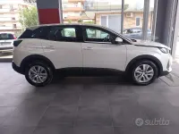 Usata Peugeot 3008 Business-Line 131 CV (96 kW) 2021 Bianco SUV