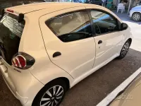 Usata Toyota Aygo 68 CV (50 kW) 2011 Bianco Utilitaria