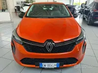 Usata Renault Clio V Evolution 67 CV (49 kW) 2024 Arancione Berlina