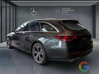 Usata Mercedes E220 Advanced 197 CV (144 kW) 2024 Grigio Station wagon