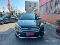 Usata Ford Kuga Titanium 150 CV (110 kW) 2017 Grigio SUV