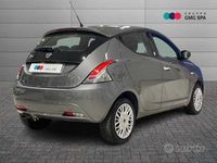 Usata Lancia Ypsilon Gold 69 CV (50 kW) 2017 Grigio Utilitaria