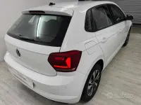 Usata VW Polo 80 CV (58 kW) 2021 Bianco Utilitaria