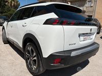 Usata Peugeot 2008 Allure 110 CV (80 kW) 2022 Bianco SUV