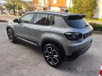 Usata Jeep Avenger Summit 100 CV (73 kW) 2025 Grigio SUV