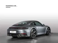 Usata Porsche 992 394 CV (289 kW) 2024 Grigio vanadio Coupé