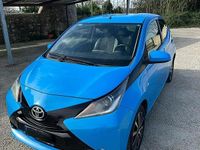 Usata Toyota Aygo 69 CV (50 kW) 2017 Blu Utilitaria
