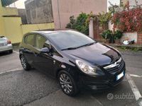 Usata Opel Corsa Edition 95 CV (69 kW) 2010 Nero Berlina