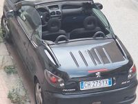 Usata Peugeot 206 CC 109 CV (80 kW) 2003 Nero Cabrio