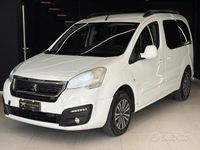 Usata Peugeot Partner Tepee Active 120 CV (88 kW) 2017 Bianco Monovolume