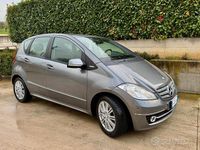 Usata Mercedes A180 Edition 108 CV (79 kW) 2010 Grigio Berlina
