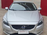 Usata Volvo V40 120 CV (88 kW) 2016 Argento Station wagon