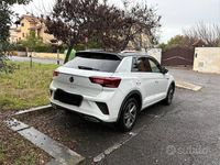 Usata VW T-Roc R-line 150 CV (110 kW) 2023 Bianco SUV