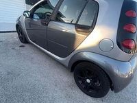 Usata Smart ForFour 68 CV (50 kW) 2005 Grigio Utilitaria