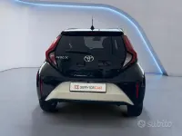 Usata Toyota Aygo X Active 72 CV (52 kW) 2025 Bianco SUV