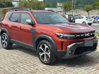Usata Dacia Duster 101 CV (74 kW) 2025 Marrone Berlina