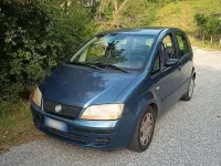 Usata Fiat Idea 95 CV (69 kW) 2005 Bluazzurro Monovolume