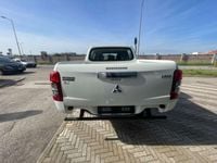 Usata Mitsubishi L200 Instyle 150 CV (110 kW) 2022 Bianco Pick-up