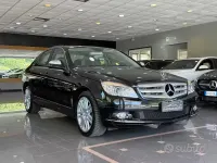 Usata Mercedes E350 231 CV (169 kW) 2010 Nero Berlina