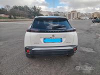 Usata Peugeot 2008 GT-line 130 CV (95 kW) 2020 Bianco SUV