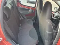 Usata Peugeot 107 54 CV (39 kW) 2010 Arancione Utilitaria