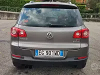 Usata VW Tiguan Trendline 150 CV (110 kW) 2011 Grigio SUV