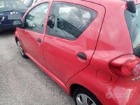 Second-hand Toyota Aygo 68 CP (50 kW) 2008 Roșu Hatchback