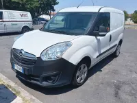 Usata Opel Combo 105 CV (77 kW) 2018 Bianco Monovolume