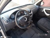 Usata Dacia Sandero 75 CV (55 kW) 2010 Utilitaria