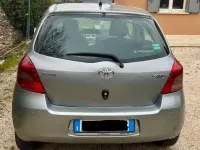 Usata Toyota Yaris Sol 90 CV (66 kW) 2007 Grigio Utilitaria