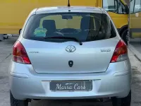 Usata Toyota Yaris 69 CV (50 kW) 2009 Grigio Utilitaria