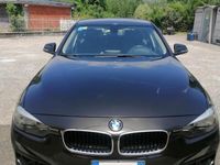 Usata BMW 318 150 CV (110 kW) 2016 Nero Station wagon