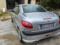 Usata Peugeot 206 CC 136 CV (100 kW) 2000 Grigio Cabrio